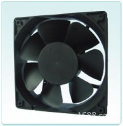 工业散热风扇优选 12038机柜风机与电焊机专用风扇的采购指南